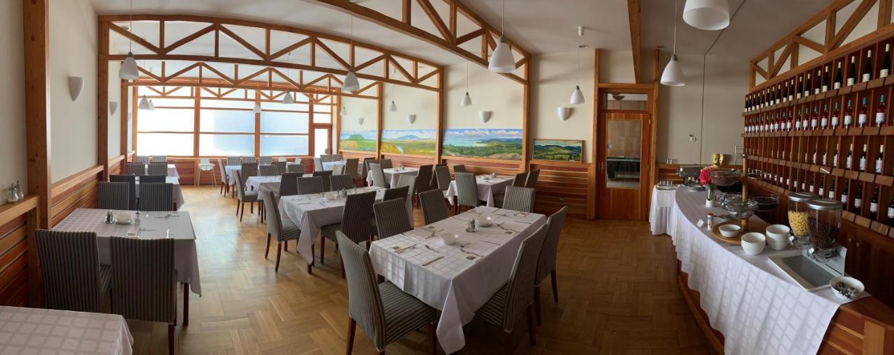 Riviera Park Hotel Balatonfoldvar Bagian luar foto