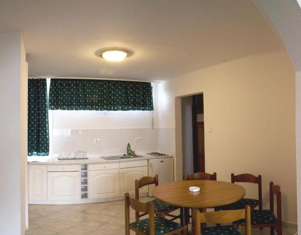 Riviera Park Hotel Balatonfoldvar Bagian luar foto