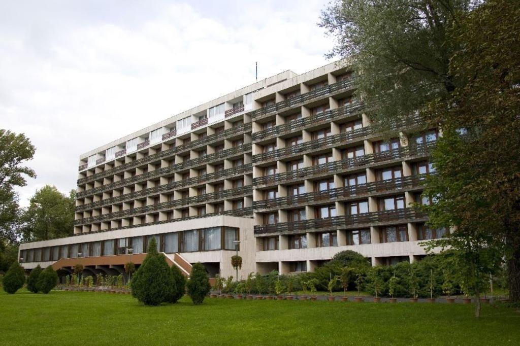 Riviera Park Hotel Balatonfoldvar Bagian luar foto